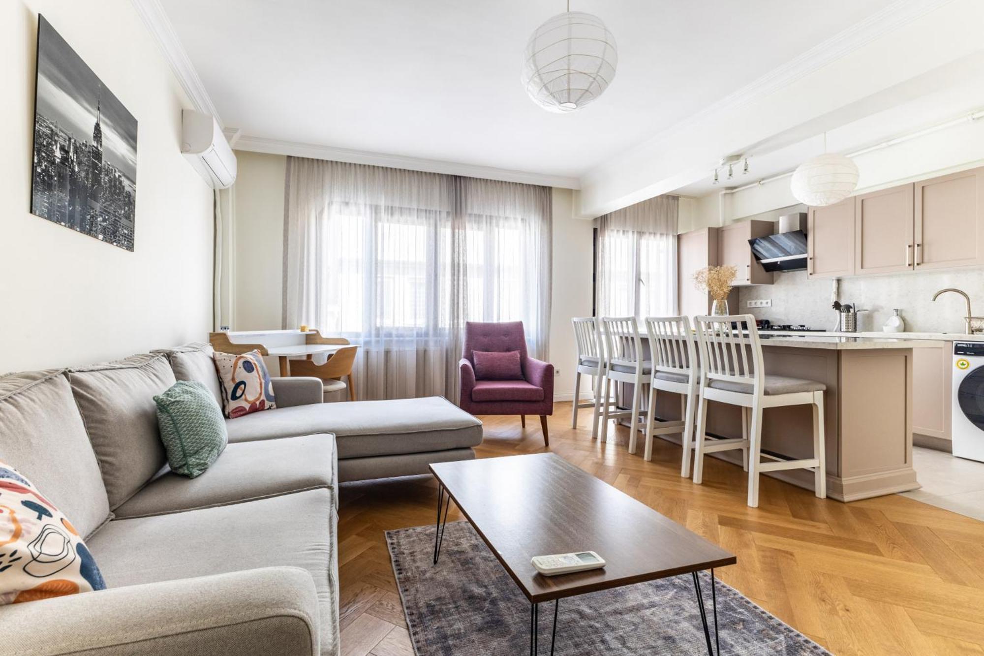 Chic Flat 5 Min To Moda Pier Daire
